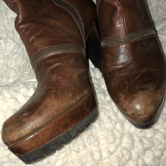 Stuart Weitzman boots - Picture 7 of 8
